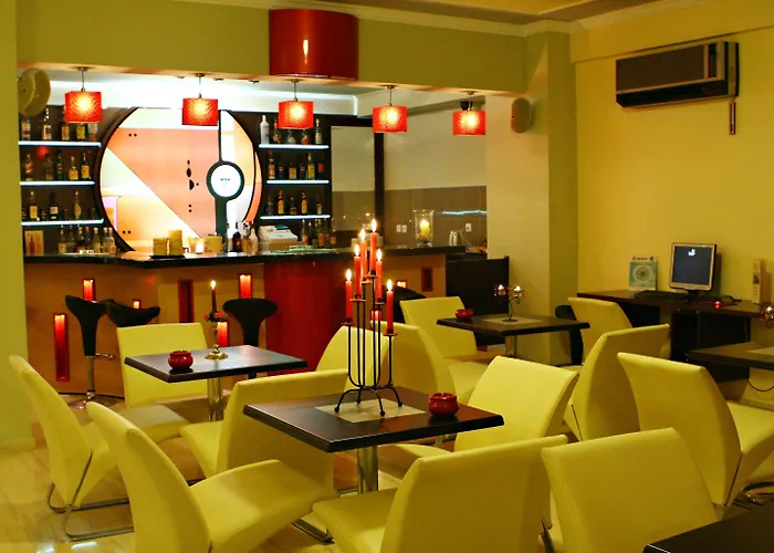 Hotel Ionis Art