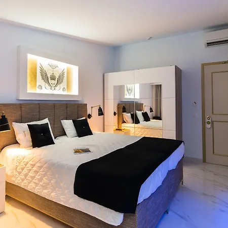 Ionis Art Отель 4*