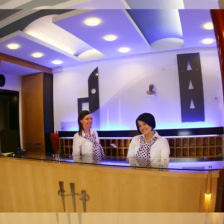 Ionis Art Otel Laganas