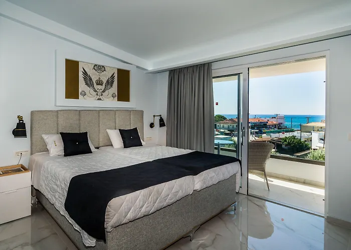 Ionis Art Hotel Laganas